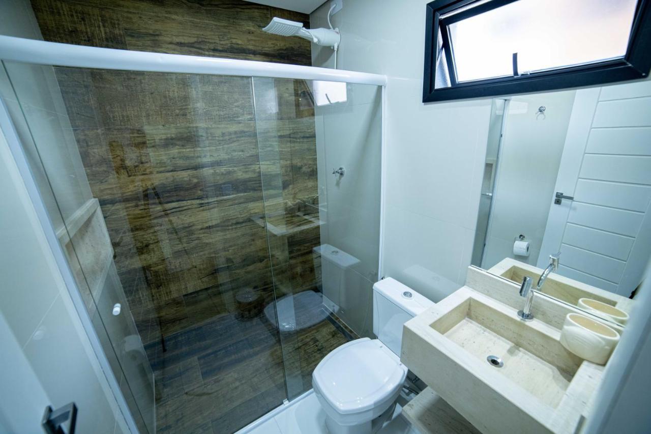 Cadiz - Piscina Climatizada 酒店 *